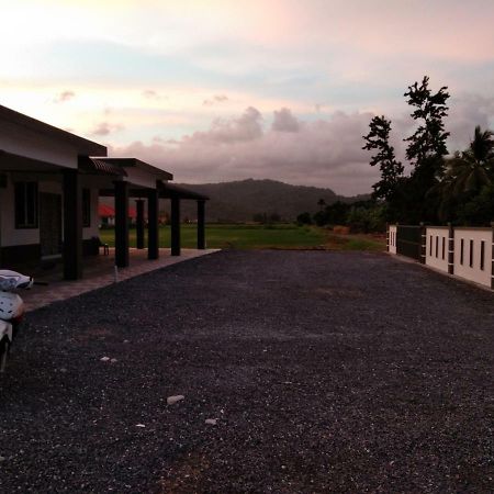 Inapan Desa Permai Homestay Kangar Exterior photo